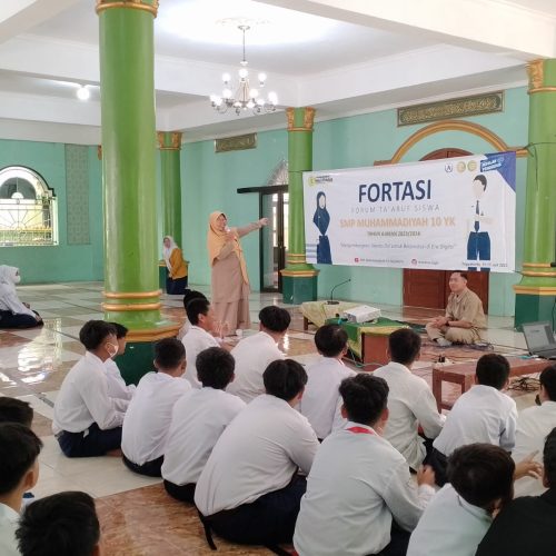 Forum Ta’aruf Siswa (FORTASI) dan Pengenalan Lingkungan Sekolah (PLS) di SMP Muhammadiyah 10 Yogyakarta