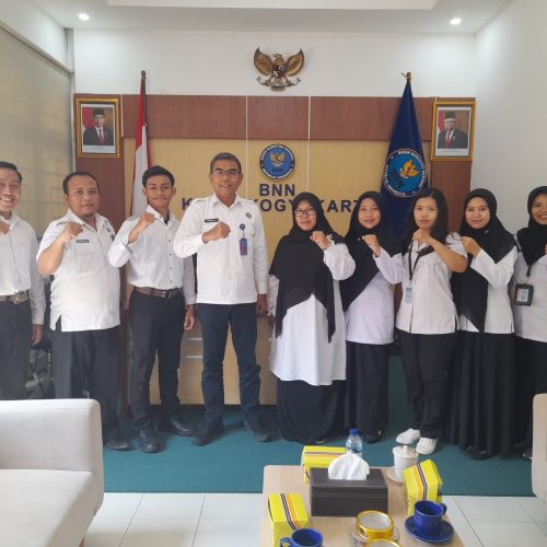 SMP Muhammadiyah 10 Yogyakarta MoU dengan BNN Kota Yogyakarta Cegah Kenakalan Remaja