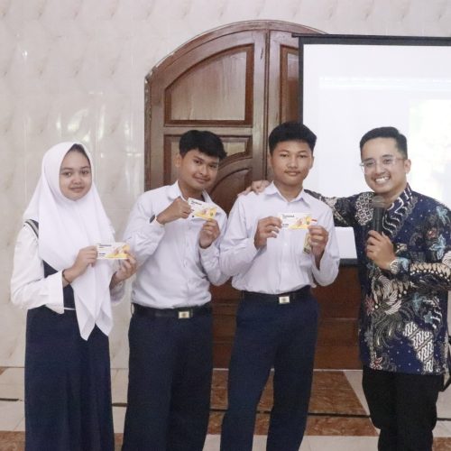 SMP Muhammadiyah 10 Yogyakarta Hadirkan Pembelajaran Kokurikuler Inkuiri Kolaboratif Lintas Mata Pelajaran